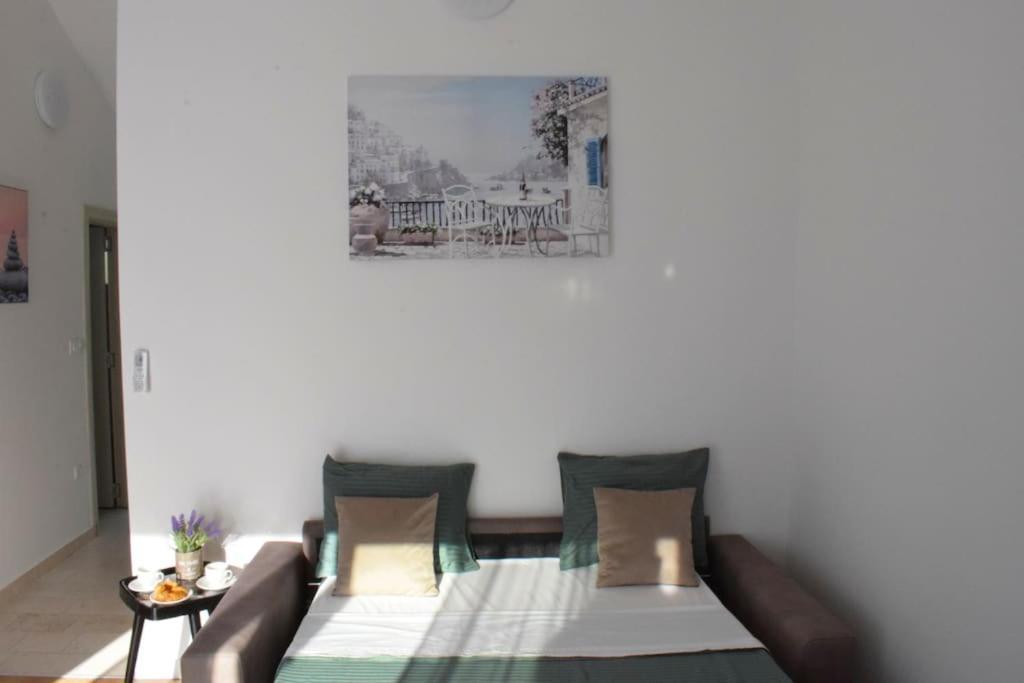 Krismil Apartment *