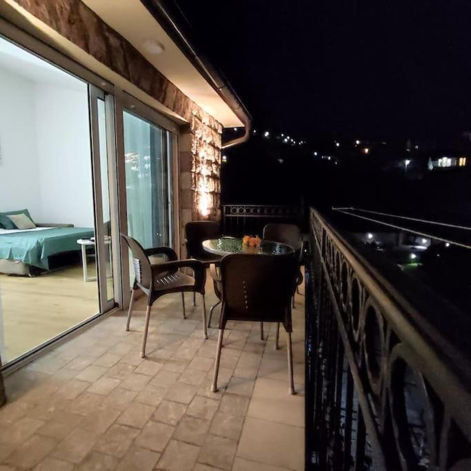 Krismil Apartment Kotor