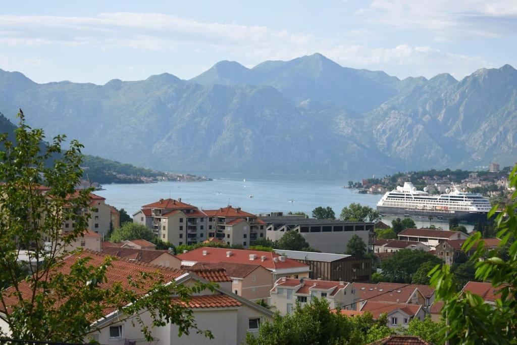 Krismil Kotor
